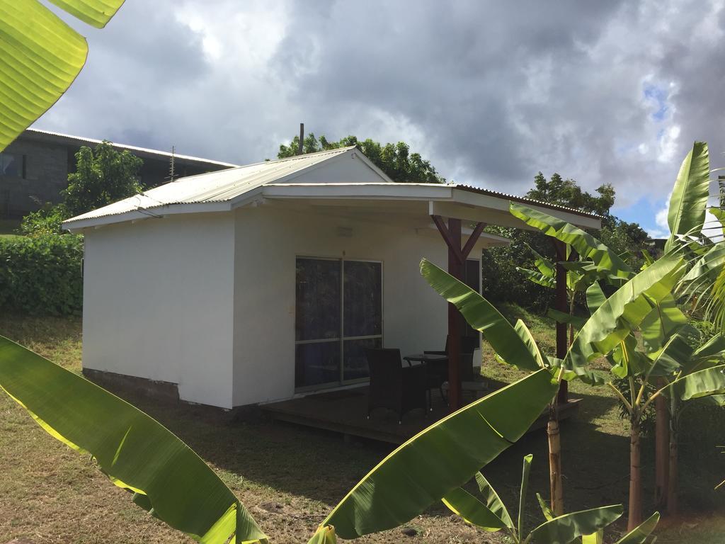 Hotel Atavai Hanga Roa Exteriör bild