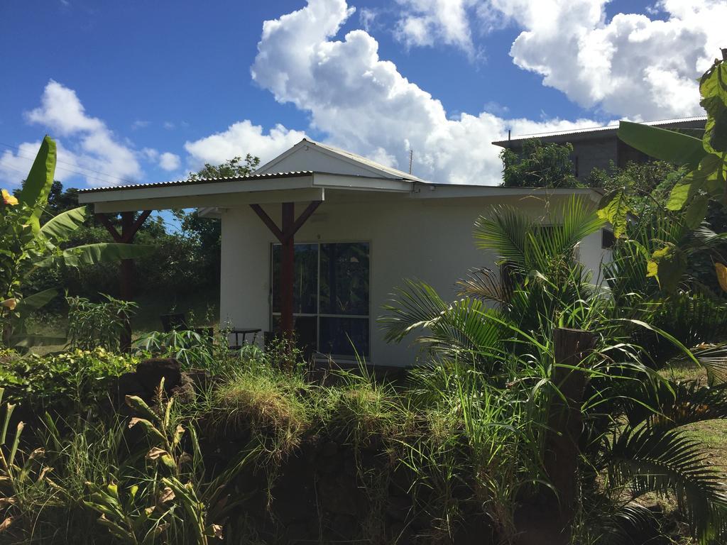 Hotel Atavai Hanga Roa Exteriör bild
