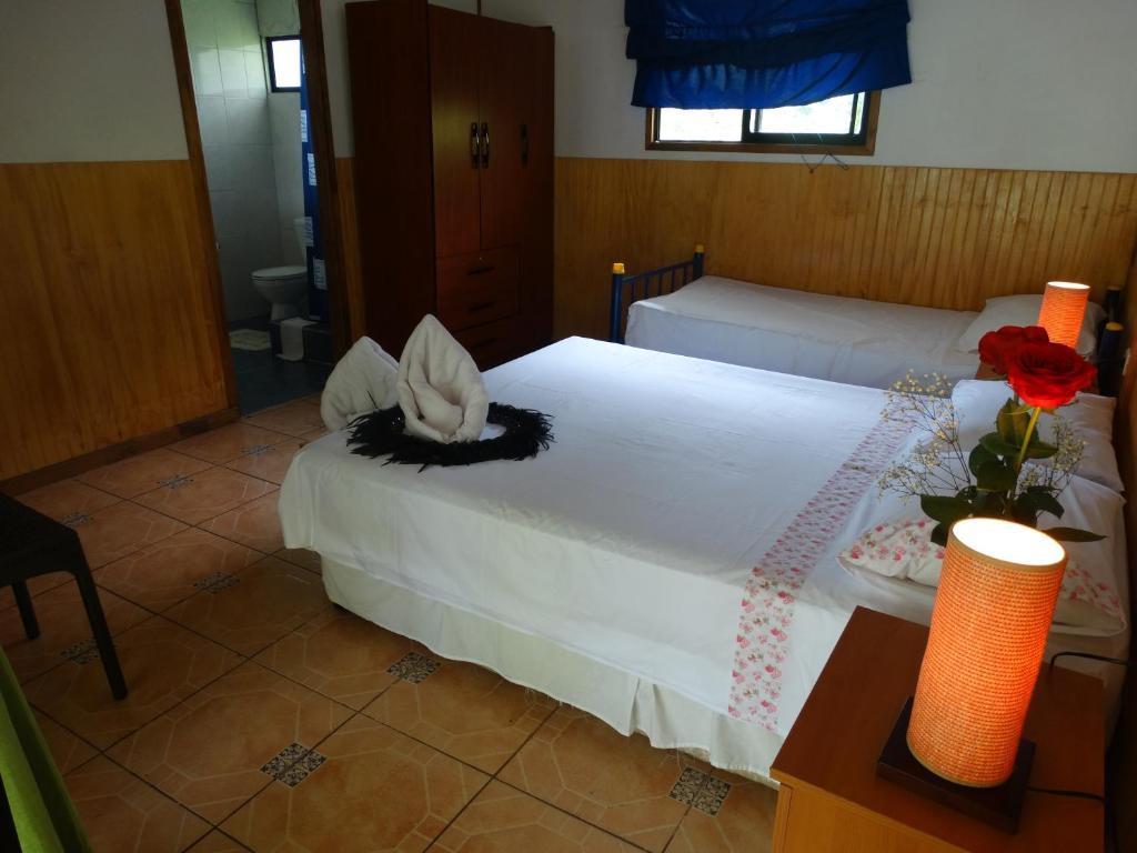 Hotel Atavai Hanga Roa Exteriör bild