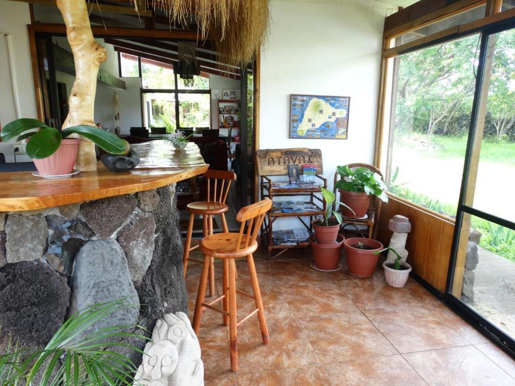 Hotel Atavai Hanga Roa Exteriör bild